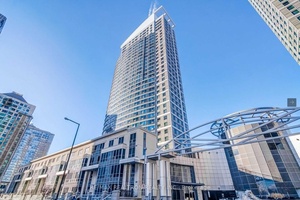 Luxury Ellipse Condo, Bright amp ; Spacious, Renovated with Brand new Laminate Floor Thru Out Living And Dining Rm, one Bedroom Den ideal as a 2nd bedroom, New countertop, Freshly ...