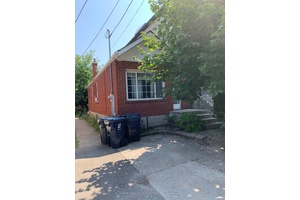 Adorable 2 Bedroom, 1 Washroom Bungalow.
