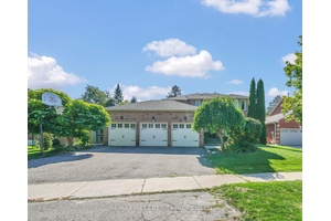 Luxurious 6 Bedroom Home with Triple Car Garage amp ; Inground Pool on One of Orangeville's Best Streets !