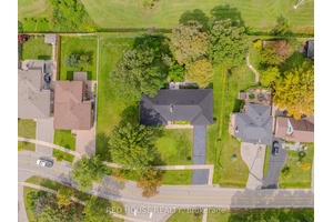 A rare opportunity of for all Builders, Investors, Developers in Mississaugas highly sought after Lakeview community.