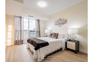 Welcome to The Richmonde Condos by Greenpark, an exclusive, high end residence located in one of Richmond Hills most desirable neighborhoods.