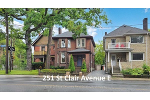 Prime amp ; Coveted Rosedale Moore Park Family Neighbourhood.