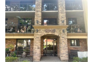 Very clean, freshly painted 2 bedroom unit in an attractive well located and maintained 3 level building on Hamilton mountain close to all amenities and public transportation.
