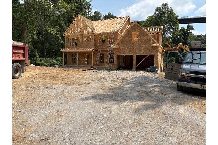 This is the ACTUAL HOUSE under contruction on a beautiful cul de sac lot construction