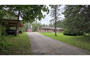 Welcome to 49 Maplewood Dr a spacious 4000 Sqft detached bungalow on acreage, perfectly located across from a new subdivision and steps to plaza amenities.
