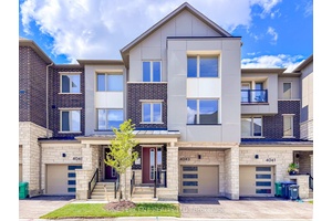 Step Into This Captivating Modern Townhouse Nestled In The Vibrant Heart Of Churchill Meadows.