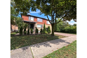 Exceptional Lot Backing Onto Ravine !