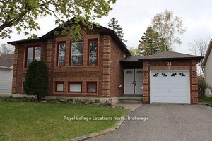 MOTIVATED SELLER.. Located close to Stonebridge Shopping Center, Restaurants, Banking, Medical amp ; the new Library and Arena.
