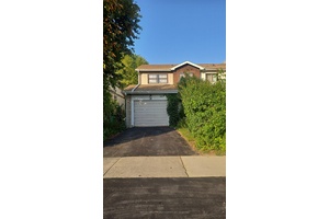 Welcome 4 Bedroom, Semi detached home in great community of Madoc.