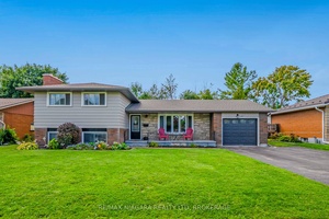 Welcome to this spacious 4 level side split, perfectly situated in one of Welland's most family friendly neighbourhoods on a large pool sized lot.