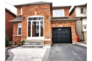 Bright And Cozy Well Maintained 3 Br Detached Home In Most Desired Wismer Area !