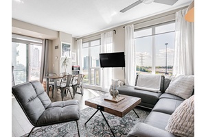 Large 850 sq. ft corner 2 bedroom unit in Voyager condos.