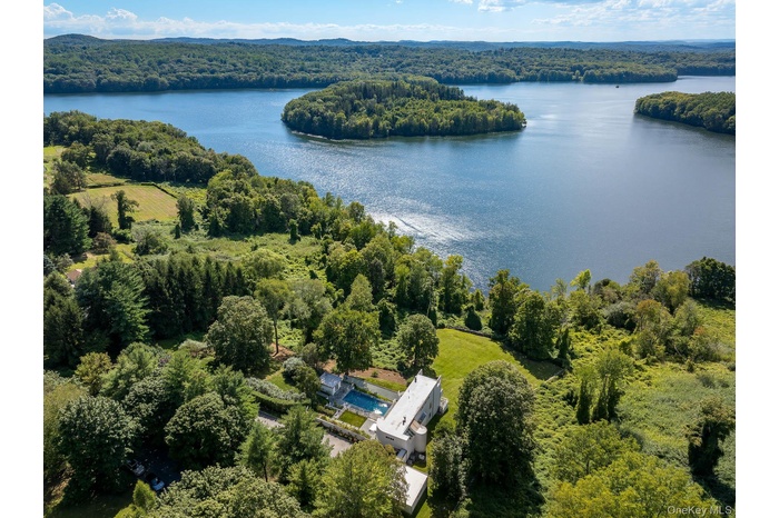 Beautiful contemporary home with dramatic views from almost every room