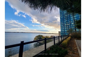 Waterfront Living Meets Urban Convenience !