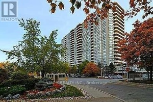 Bright amp ; Spacious One Bedroom Den Unit With Amazing Clear Views By Tridel !
