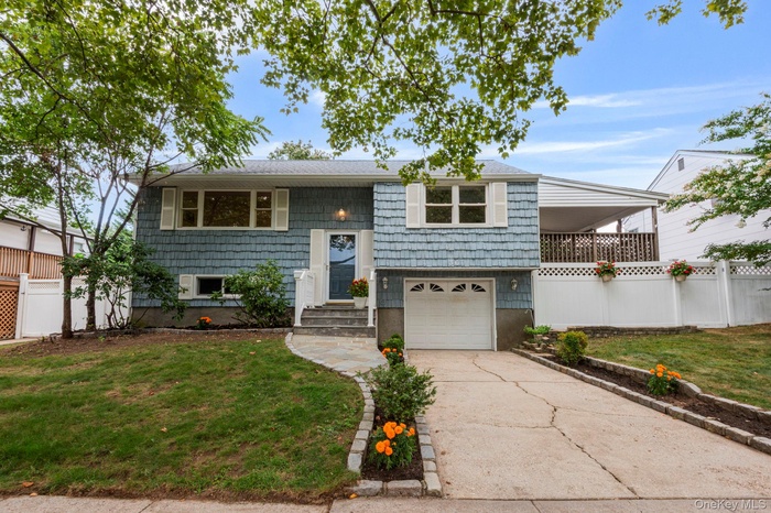 Welcome Home to 36 Ripley Dr Northport