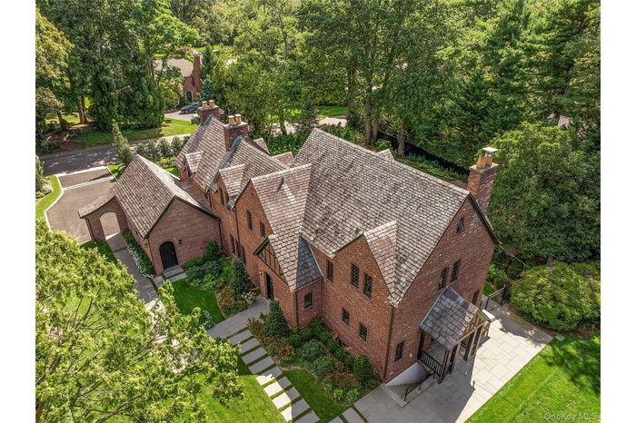 38 Country Club Drive