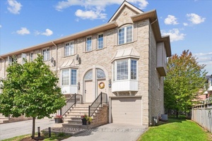 Beautiful executive townhome in Tuck's Forest in sought after Palmer community a fantastic location close to restaurants and amenities.