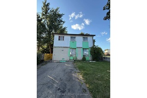 Fixer Upper with huge Potential, Motivated Seller !