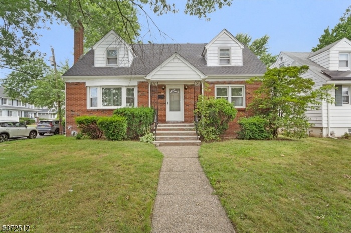 Welcome To 141-143 Crosby Ave!