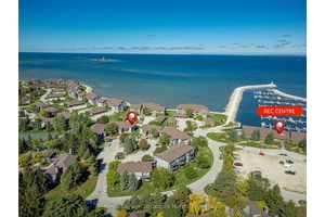 Amenity Rich Lighthouse Point !