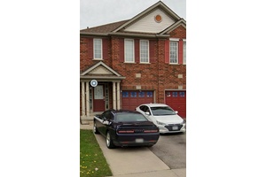 Welcome to this bright and spacious 4 bedroom, 3 bath semi detached home in Bramptons family friendly Sandringham Wellington neighbourhood.