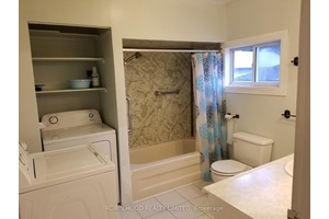 Two bedrooms one bath bungalow house near Morningside and Lawrence.