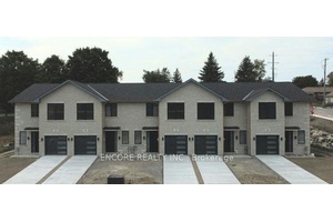 Modern 3 Bedroom, 4 Bathroom home on a large 20ft x 99ft lot with premium finishes throughout.