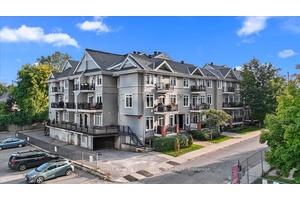 Nestled in the heart of Ottawa, this exquisite townhouse offers an unparalleled blend of urban convenience and tranquil living.