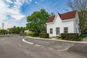 Just Listed ! Great Opportunity own a well maintained 3 bedroom home with a separate one bedroom apartment in the heart of Gravenhurst, offering an exceptional blend of comfort, convenience ...