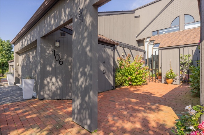 View of property exterior