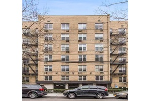 Condo for sale in the heart of Downtown Flushing, located at Franklin Ave and Kissena Blvd.