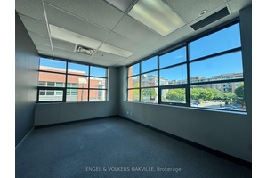 Located in the heart of Port Credit, this bright and professional 1, 610 SQFT corner office suite offers the ideal space for businesses seeking a great work environment in a ...