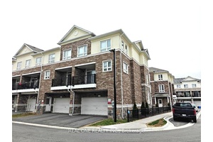 4 Bedroom End Unit Townhouse Located In Top Community Bright, Spacious amp ; Practical Layout Steps To Home Depot, Food Basic, Shops, Restaurants, Cafe Mins To Mount Joy Go Station.