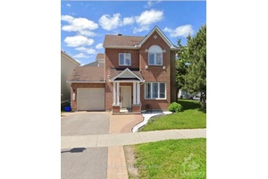 METICULOUS ! Discover the perfect family home nested in the neighbourhood of Orleans situated on a corner lot.