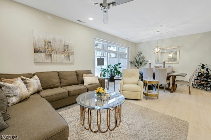 Living/Dinning Room