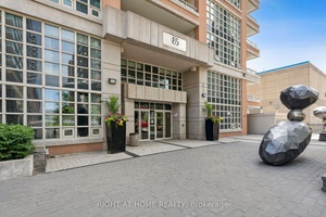 Experience the Best of Liberty Village Living !