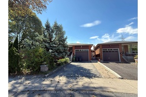 pacious amp ; Bright 3 Bedroom upper floor Apartment featuring 2 bathrooms, a full kitchen, and 2 parking space.