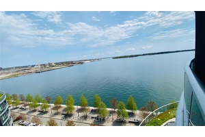 Welcome to Tridel's luxurious Aquavista at Bayside !