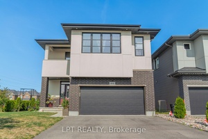 Welcome to this stunning North Hampton model by Cardel Homes, ideally located in the desirable community of Stittsville Kanata Blackstone.