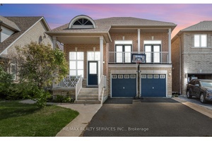 WOW ! ! Welcome to this stunning and beautifully upgraded 3 1 bedroom, 4 bathroom double car garage detached home in the highly desirable Churchill Meadows community of Mississauga.