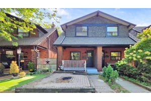 Turnkey Triplex in the Beach Triangle.