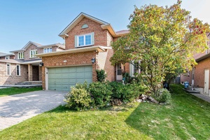 Nestled in the heart of prestigious Buttonville, one of Markham's most sought after communities, GREENPARK Built, the second owners' five bedroom executive home, offers comfort and functionality ideal for families ...