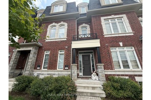 This gorgeous 3 bedroom plus den, 4 bathroom townhouse offers the perfect mix of comfort, style, and convenience.