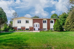 Here is your chance to step into a well maintained and perfectly updated family home on a quiet street in the village of Lancaster.