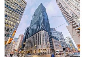 Opportunity Knock ! Welcome to the epitome of luxurious urban living at 955 Bay Street.