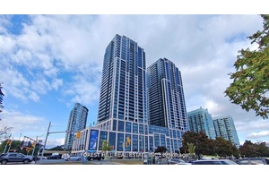 Waterfront Living At Its Finest !