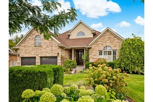 Welcome to luxury living on one of Waterloos most desirable courts !