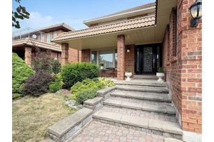 Discover this builder renovated 4 1 bedroom, 4 bath detached home offering Approximately over 4, 500 sq.