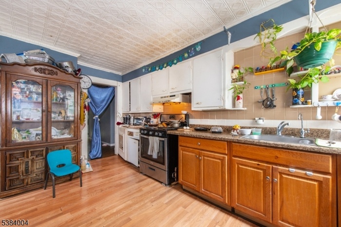 Unit 2 Kitchen